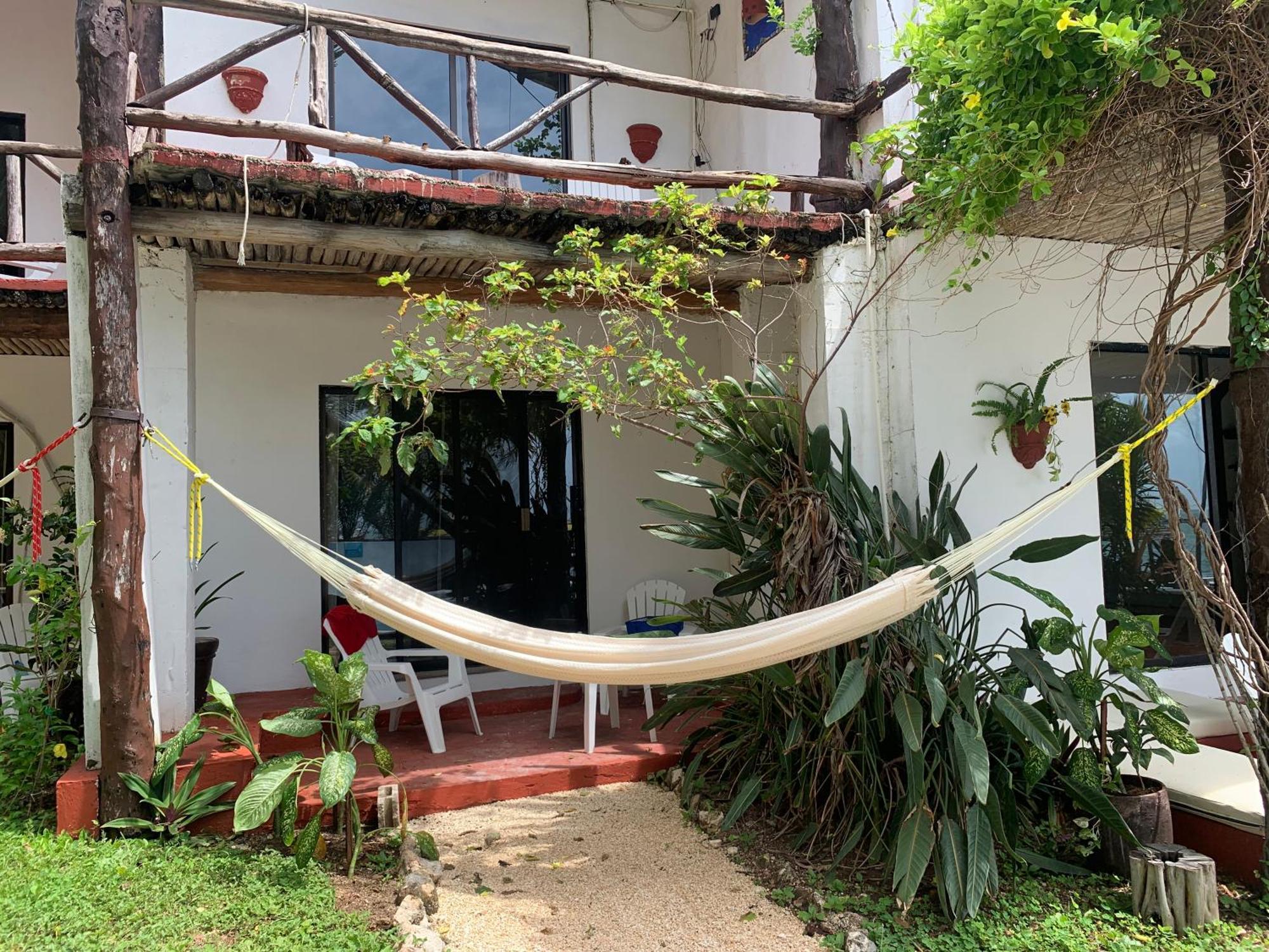 Casa Caribe Cancún Buitenkant foto Hammock in Tulum, Mexico